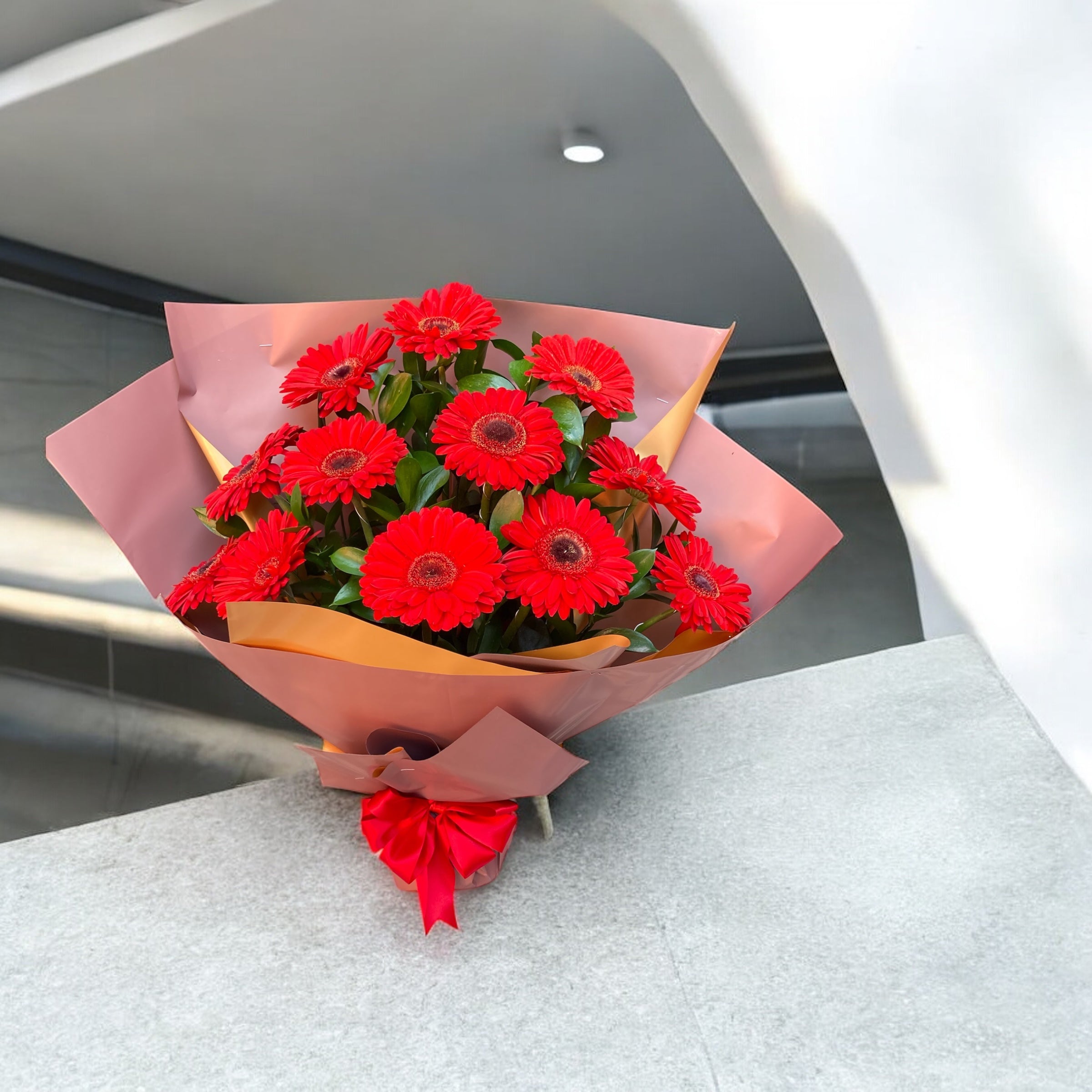 Ramo de 10 gerberas rojas