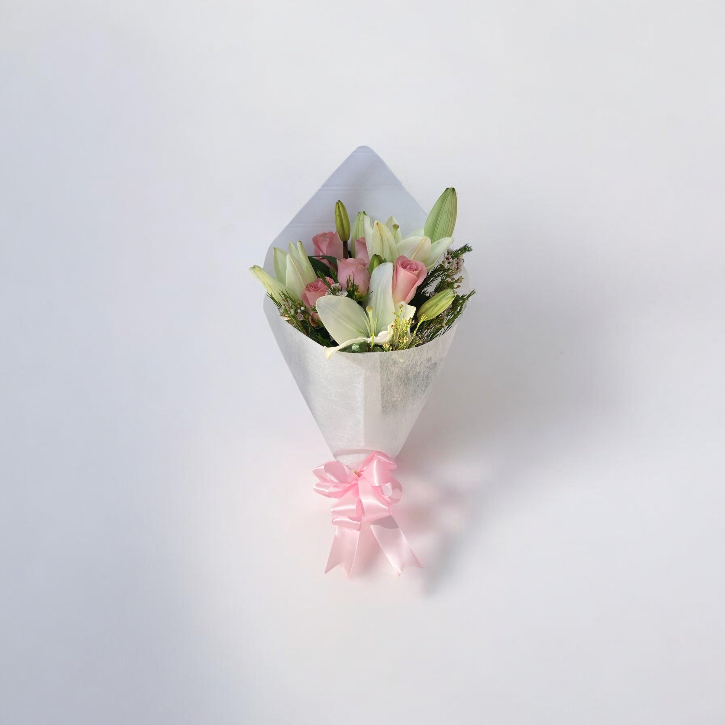 Ramo de Lirios y Rosas Rosas Pequeño | Florería a Domicilio