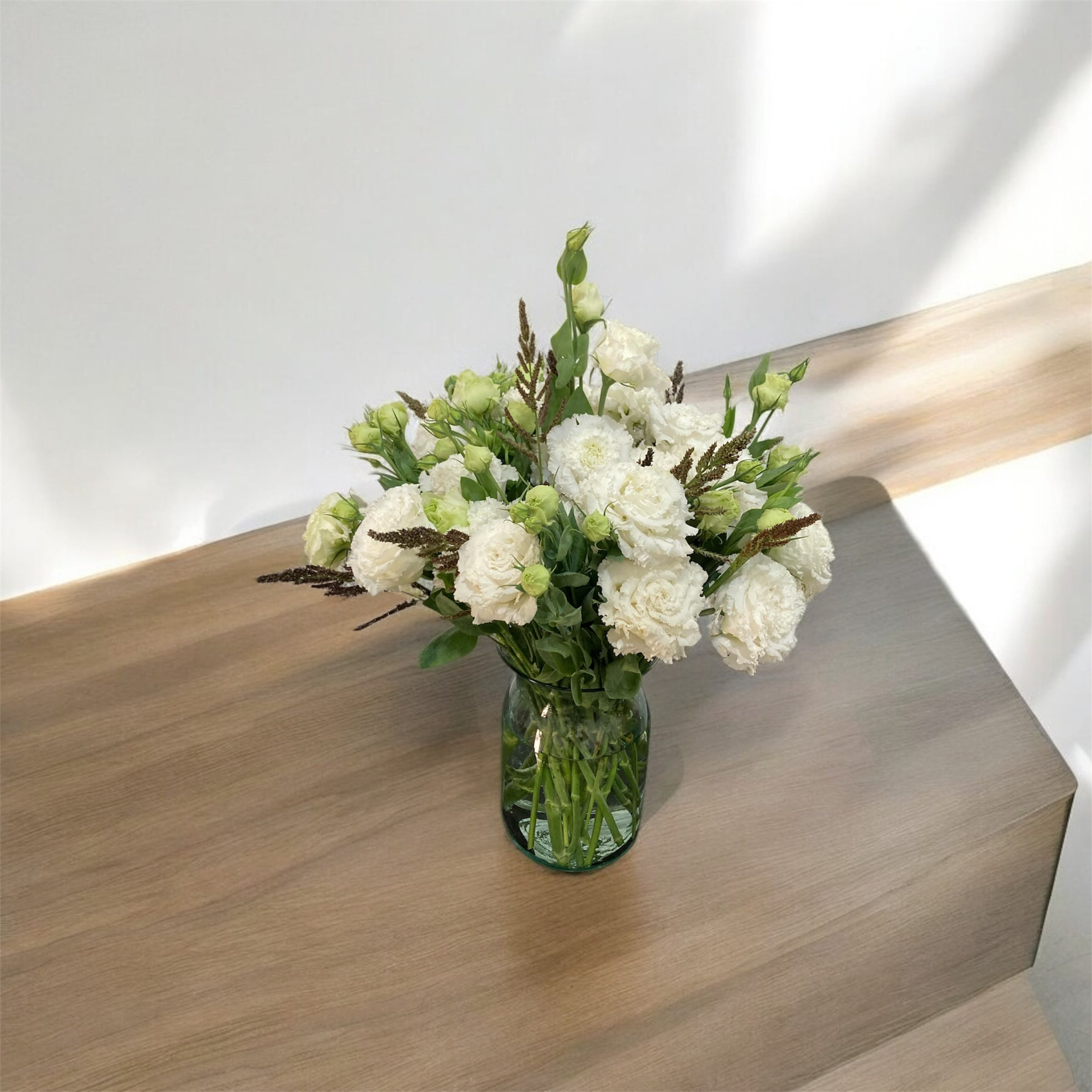 Florero de Lisianthus Blancos Elegantes | Flores Minimalistas a Domicilio CDMX